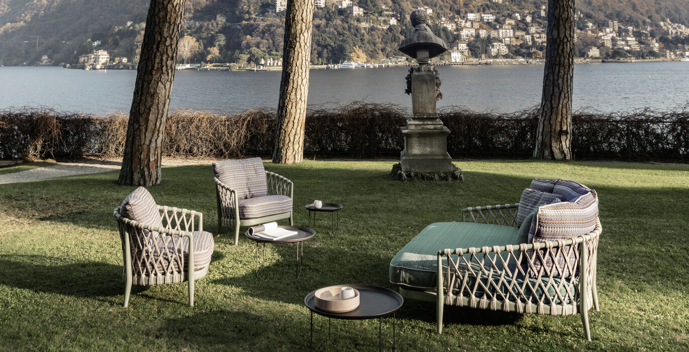 B&B Italia Outdoor Erica sofa small